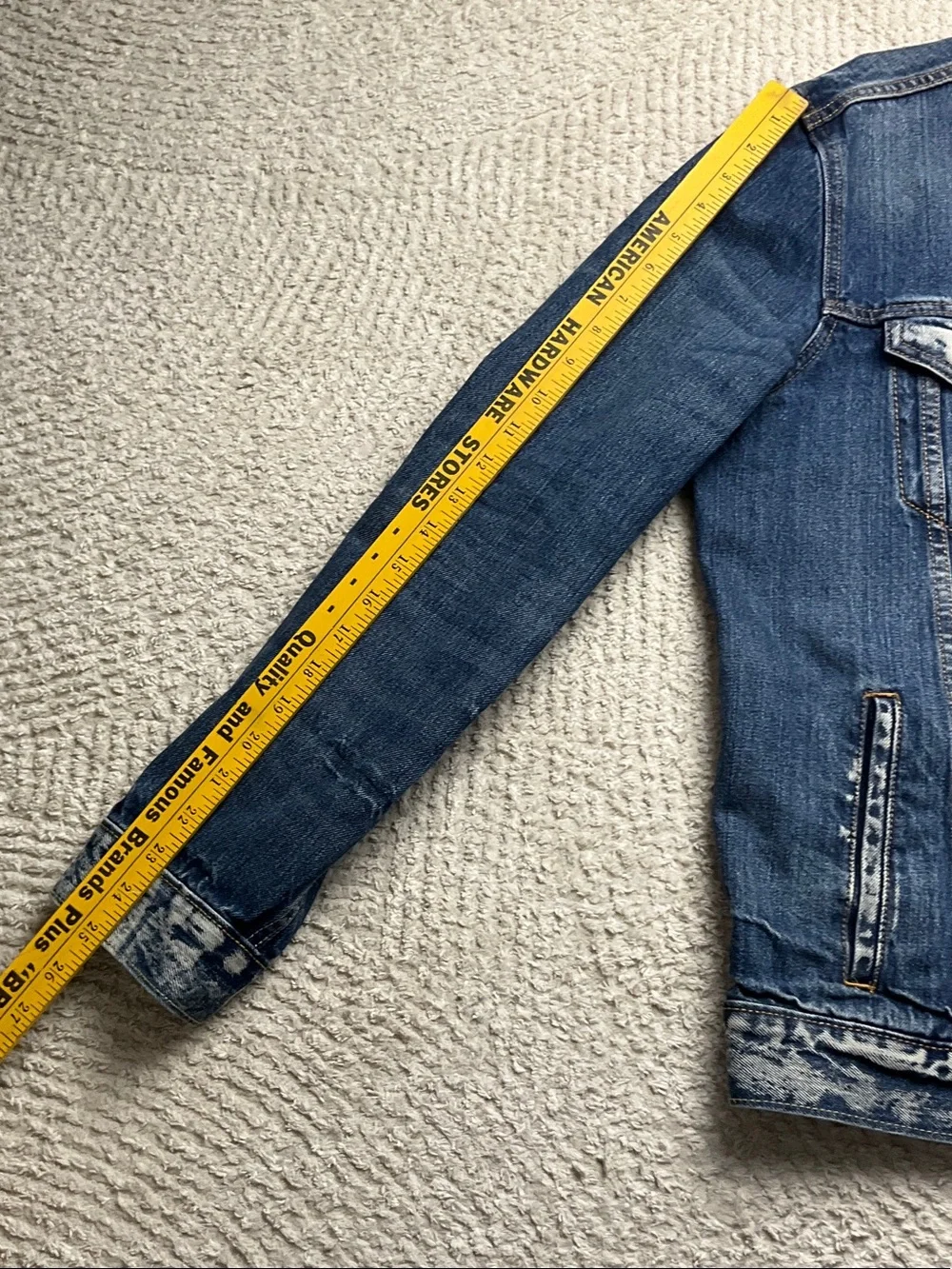 Levi's Distressed Blue Denim Jacket 72334 Size Large - Picture 8 of 16